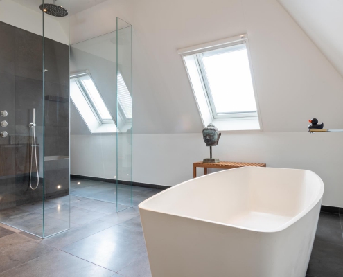 Natuurstenen badkamer in Dordrecht - Stonewharf